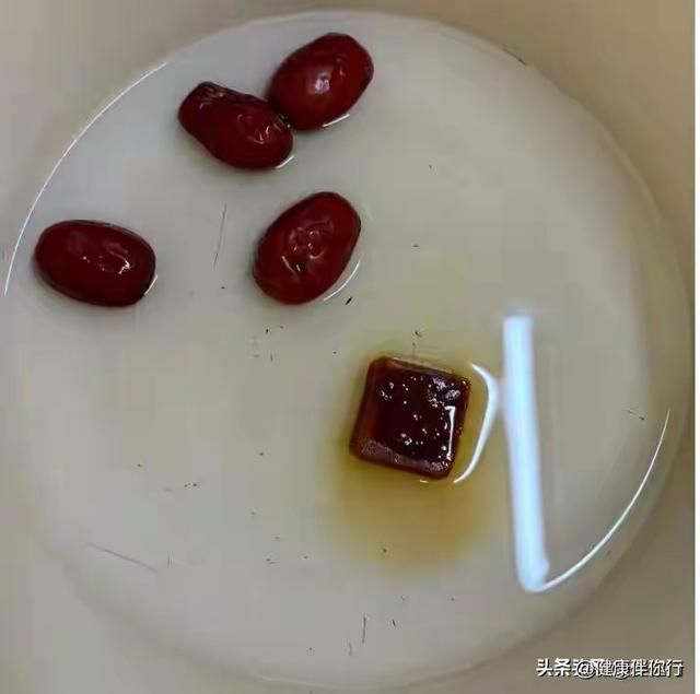 “十女九寒”，冬天建议女人：多吃3汤，驱寒强体，整个人都舒服