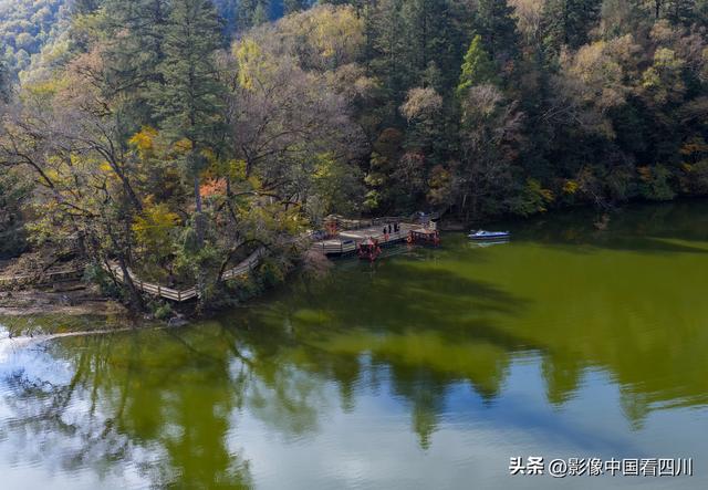 四川九寨沟：甲勿池金秋好风光