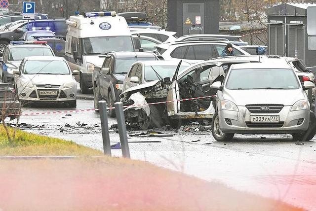 报复来得太快！俄军中将被斩首后，普京下令复仇，乌多地陷入火海