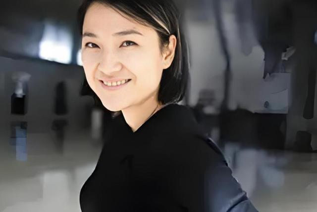 善恶终有报：疫情时对中国一毛不拔，却大方捐美国6亿，如今咋样