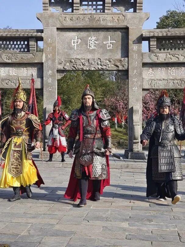 九月诸葛古镇游玩攻略︱穿越三国，每日精彩不重样！更多惊喜等你来解锁~