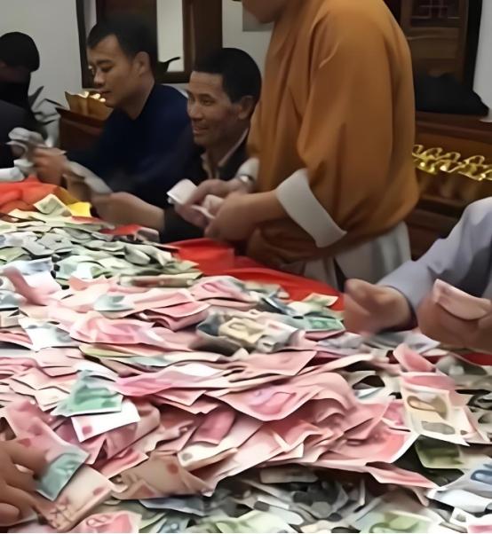 少林寺每年收入上亿，捐的香火钱花哪了？方丈释永信：我月薪700