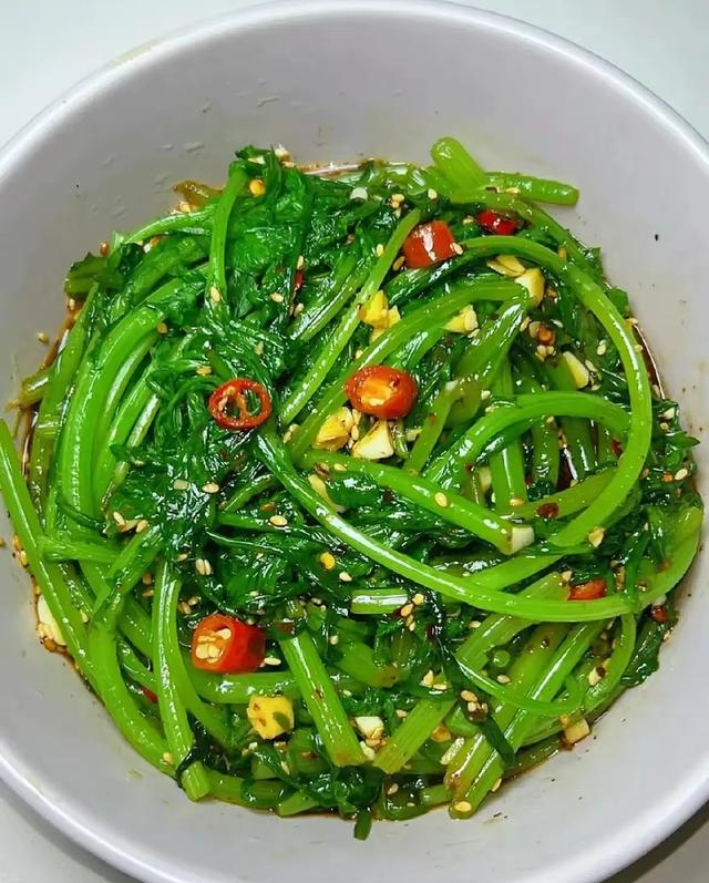 从130斤瘦到98斤！我就靠早晚两招：早上鸡蛋玉米，晚上多吃菜