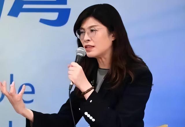 特朗普话音刚落	，郑丽文向全台2300万民众做保证，赖清德再无后路