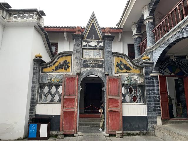重走长征路（7）：在遵义，一位红军男医生牺牲后变成了女菩萨
