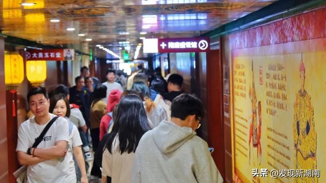 宇宙中心万家丽：擎领城市高度，铸就全球商业文化标杆