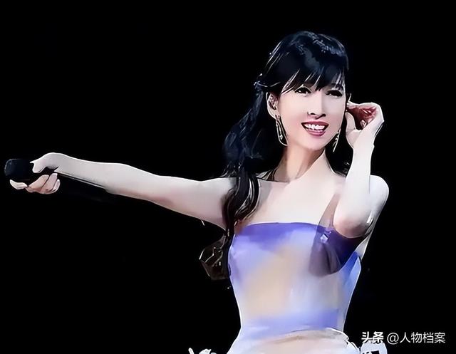 被戴8次绿帽子，3次被捉奸在床，这就是我们“玉女”守卫的爱情