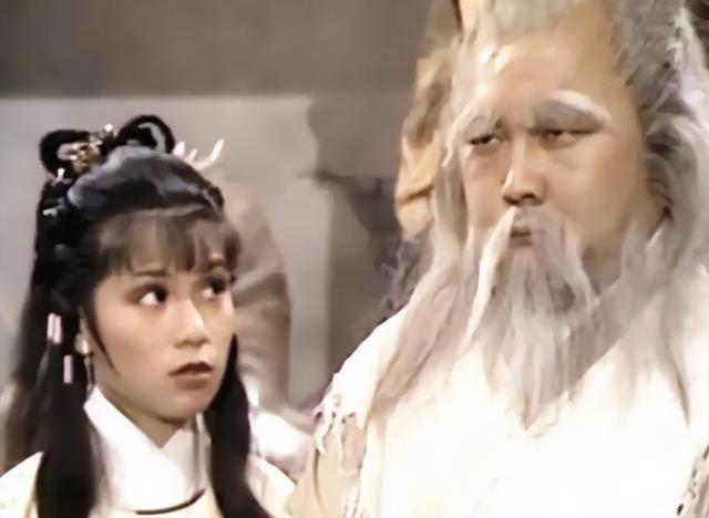 婚内出轨保姆还养情人，秦煌晚年凄凉住养老院，四个子女都不照顾