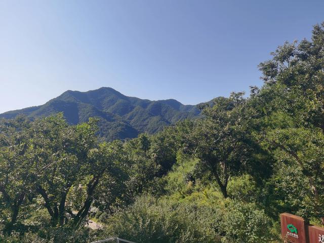 长城青山关初秋晨景