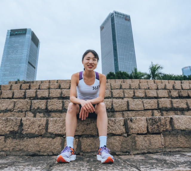 原来我们被骗了！官媒揭最快女护士真实一面，内容披露，家属回应