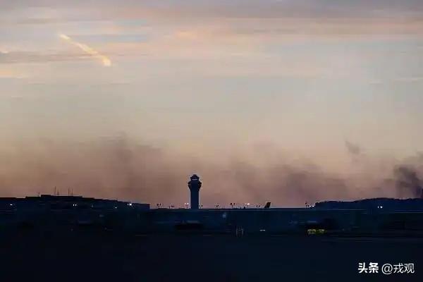 美又一飞机坠毁！UPS货机起飞炸机，34岁老飞机带90吨油冲毁厂房