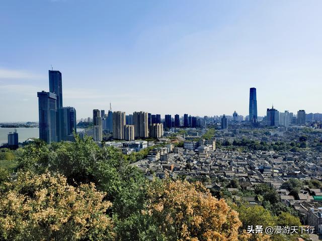 镇江西津渡的看点不在古街，而是云台山上