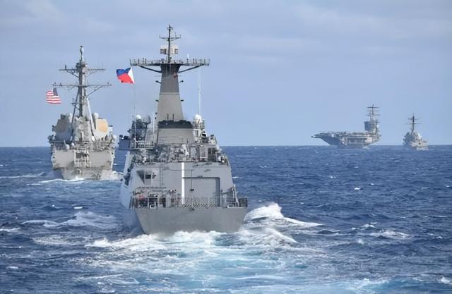 日本西南方向集结重兵，俄罗斯表态力挺中国后，东部战区有大动作