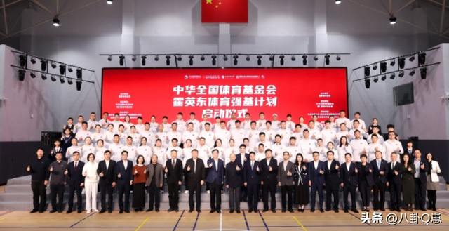 霍启刚太幸福，44岁郭晶晶又传喜讯，让霍震霆和香港阔太圈沉默了