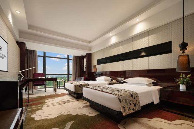 重庆两江新区丽呈君顿酒店：国家级新区里的四星商务枢纽，解锁高效旅居新体验