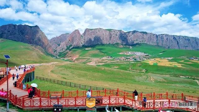 在甘加秘境，解锁草原、石林、雪峰的奇幻之旅！