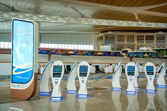 广州白云T3航站楼启用：全国最大单体机场诞生，岭南花城新地标