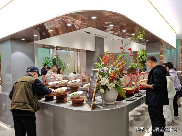 在揭阳入住这家酒店不可思议的晚餐，惊讶！