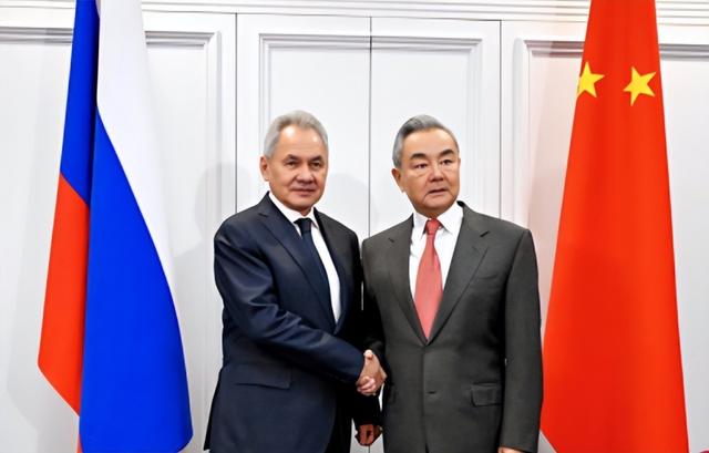 日本通告全球，将强占钓鱼岛？中方已经增兵，福建舰开始北上