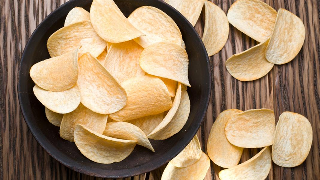 我国癌症高发，都是包子惹的祸？提醒：3种食物才是“含铝大户”