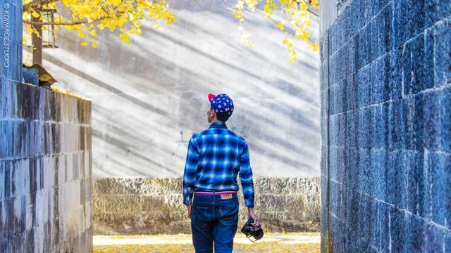 我愿称腾冲为秋季的天花板！银杏、温泉、古镇，来过的人都不想走