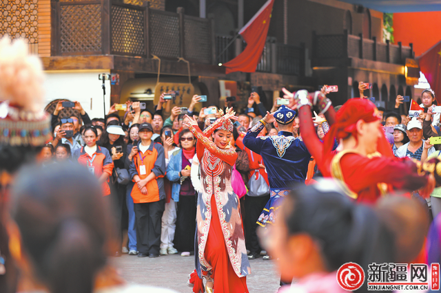 烟火倾城 热力绽放——假日乌鲁木齐文旅消费热力十足