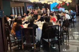 人气满满！假期首日扬州消费火热图片