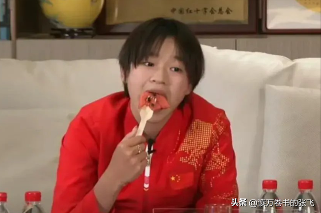 正式退役？央视表态，全红婵返回湛江老家，谁注意何威仪举动