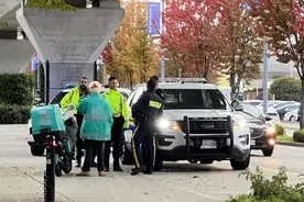 大温华人外卖小哥“鏖战”警察!要出大事儿?华人区警方发警告!图片