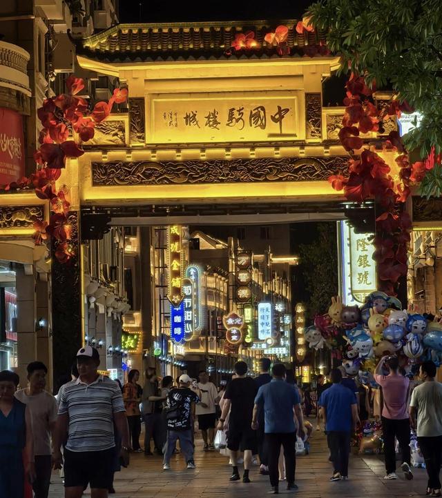 梧州骑楼城：岭南骑楼活化石！百年商埠的逛吃秘境