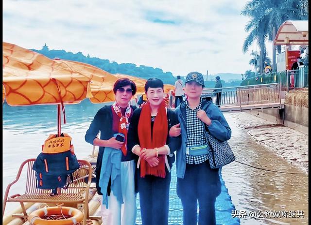 长泰竹排胜武夷？龙津溪水清见底：巨龙漂流兴无比，龙身两百米！