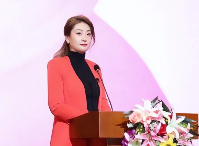 没想到，宗馥莉辞职娃哈哈董事长后，竟因一特殊举动实现口碑暴增