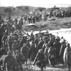 刘子厚，河北任县人，曾任湖北省长、三门峡工程局长	、河北省书记