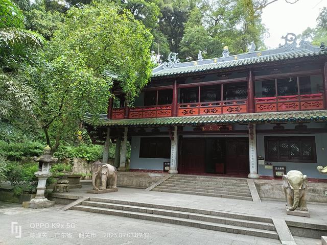 广东韶关南华寺游览图片