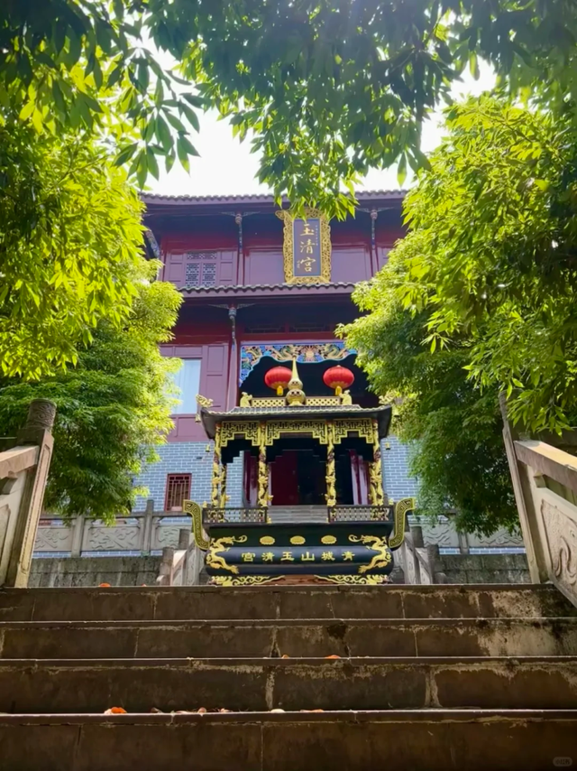 闯入青城山秘境！人少景美适合亲子徒步，还有成都最贵斋饭50元