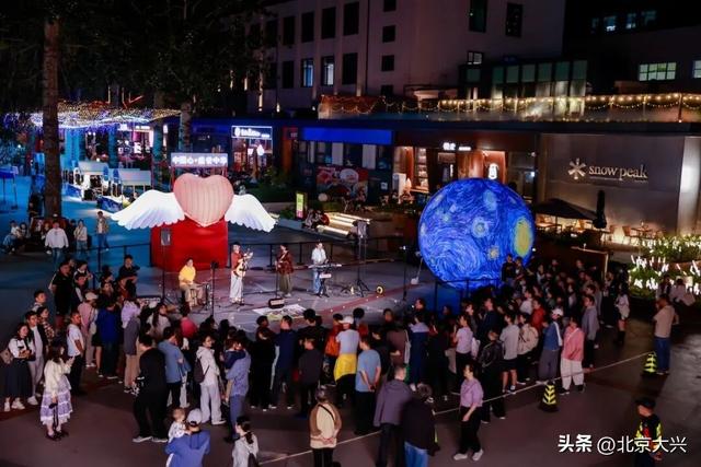 拍摄工业风大片、带娃边玩边学、感受科技魅力……假期就来这些地方！