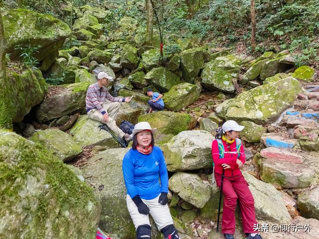 龙岩黄连盂徒步登山