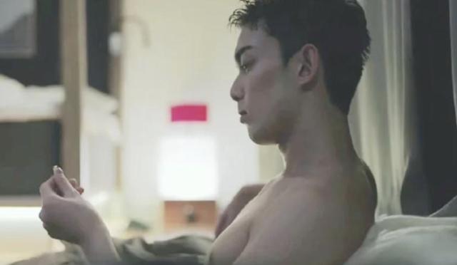 鼻子是五官之首太影响颜值了，这8位明星都败给了一个“丑鼻子”