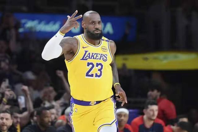 就在今天！10月16日早上！NBA传来霍福德、库里、詹姆斯消息
