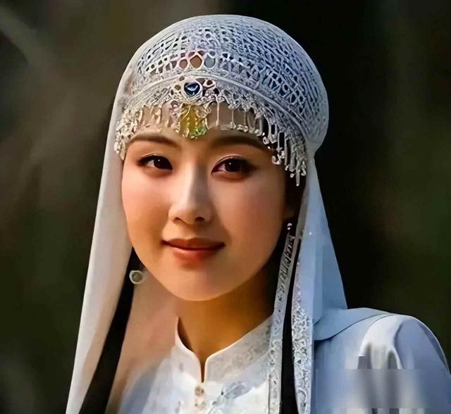 回族女人下身带盖？老话藏着啥秘密？真实原因让人意外