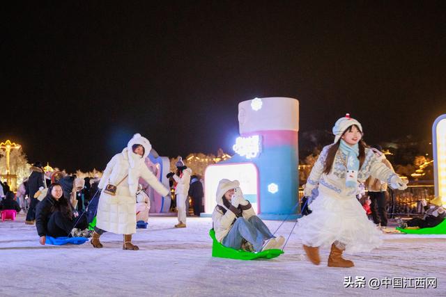 庐山雪景分外妖娆