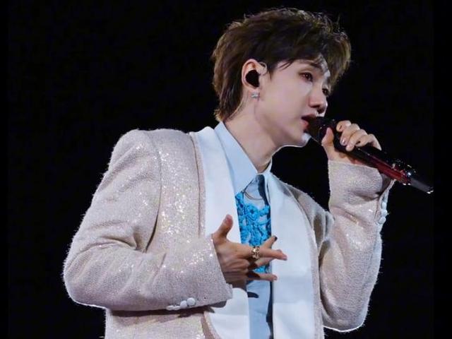年轮风波后张碧晨演唱会遇冷