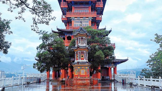 四川大凉山藏着一座千年古镇