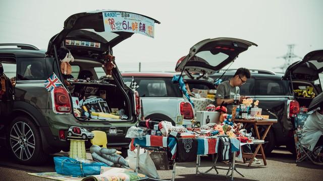 后备箱市集+自驾游："边买边玩"新模式爆火，周末出游新选择