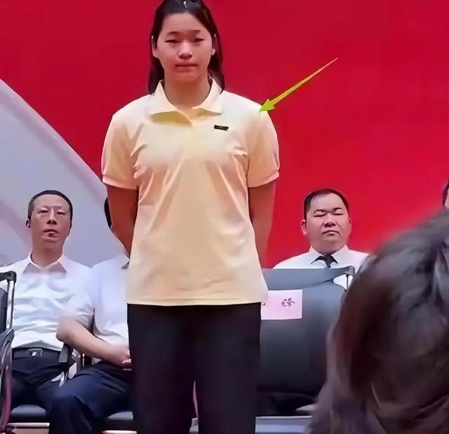 远离“造神”陷阱，央视新闻报道，揭开了18岁全红婵的"真实现状"
