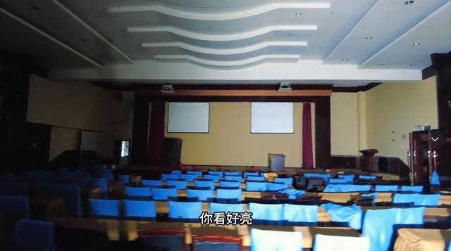 攀枝花神秘的假日酒店，规模宏大保存完好，为何被废无人知晓