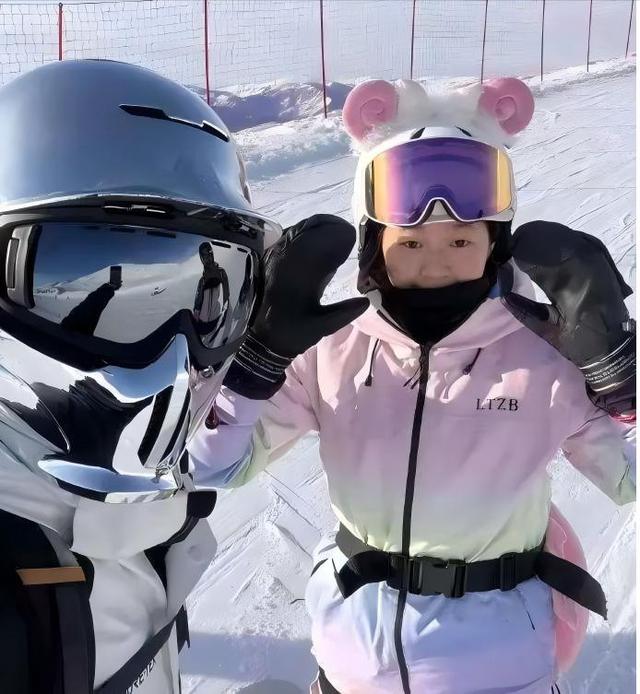 离春节仅1个月，官媒高调官宣全红婵喜讯，原来郭晶晶真的没说错