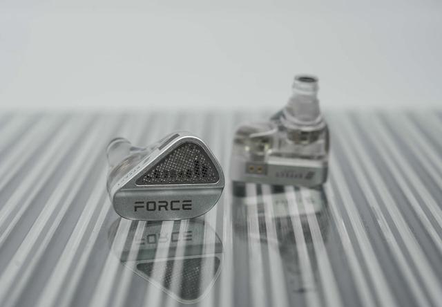 天使吉米FORCE双动圈耳塞深度体验：科技与艺术的完美融合