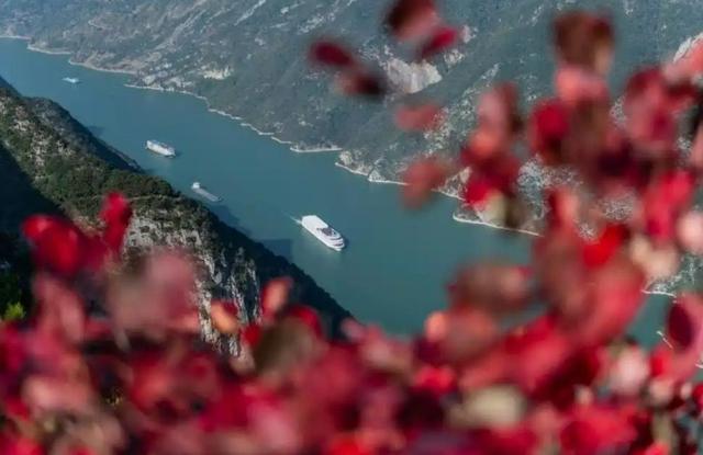 山骨水魄铸新魂——重庆文旅宣传品牌口号“雄奇山水 新韵重庆”浅解