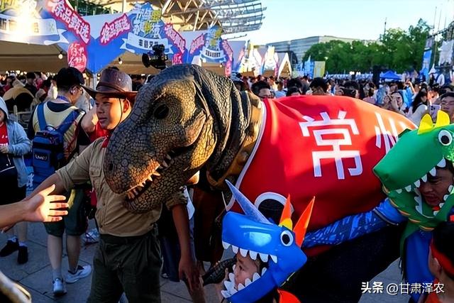 “苏超”爆火：始于足球，成于文化
